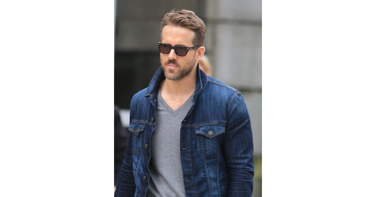 Ryan Reynolds Looking Hot Popsugar Celebrity Photo 5 