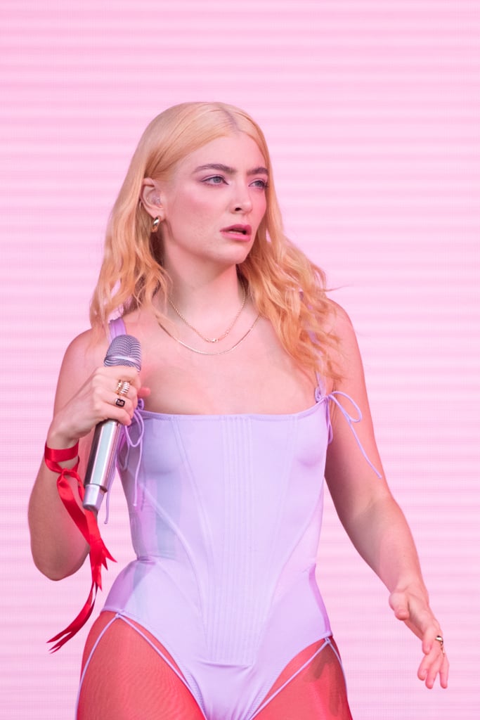 Lorde's Blond Hair Color at Glastonbury Festival 2022