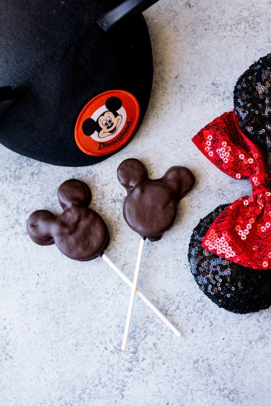 Mickey Mouse Oreo Pops