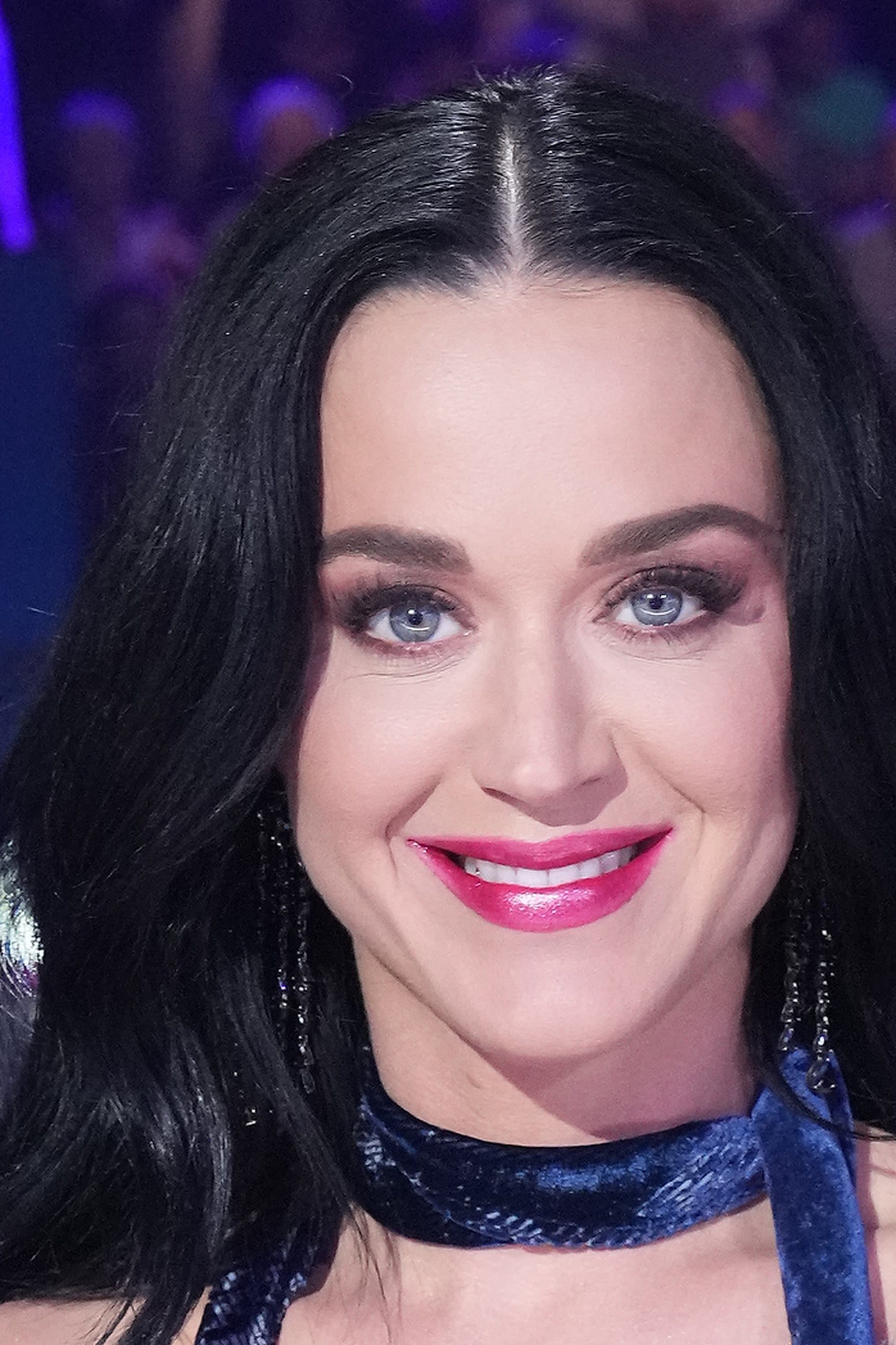 Katy Perry’s Haircut With Micro Bangs and a Bun POPSUGAR Beauty