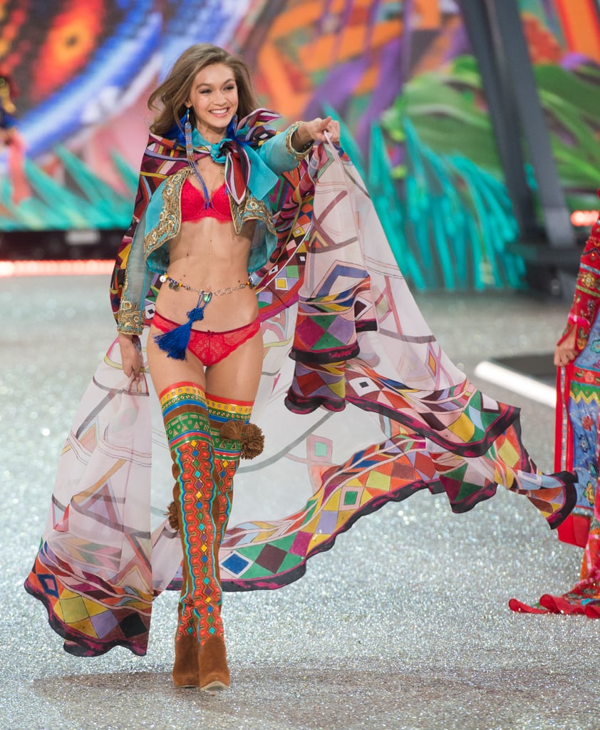 When Gigi Walked in the 2016 Victoria's Secret Fashion Show