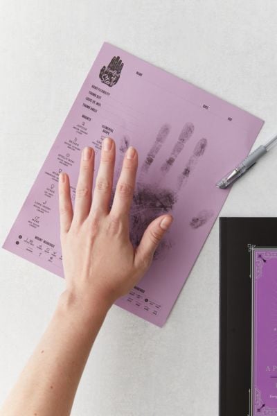Handful of Stars: A Palmistry Guidebook and Hand-Printing Kit By Helene Saucedo
