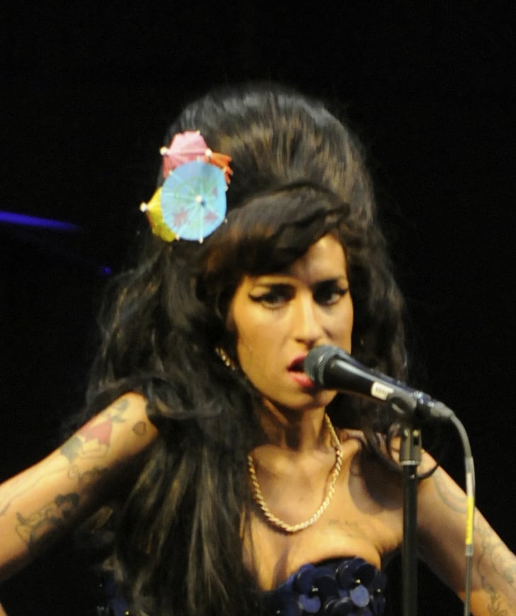 BellaSugar Uk beauty glossary - the Amy Winehouse beehive hairstyle ...