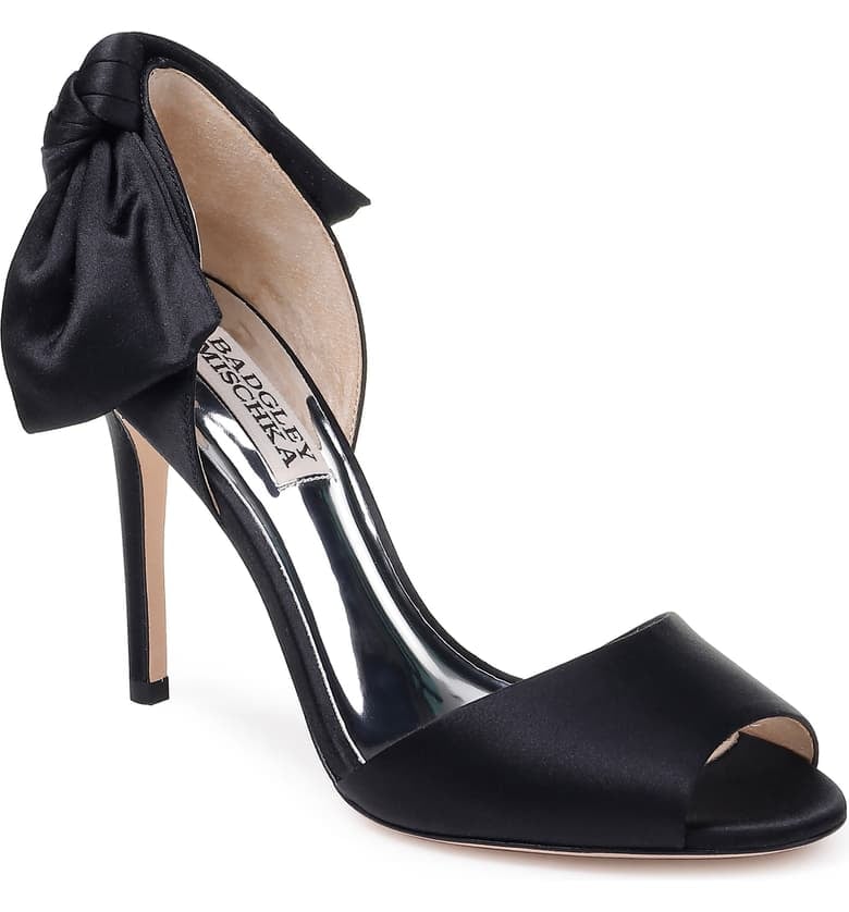 badgley mischka frances bow pump