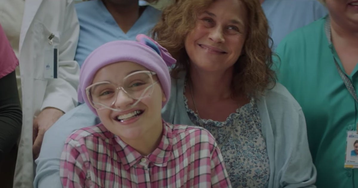 Hulu S The Act Tv Show Trailer Popsugar Entertainment