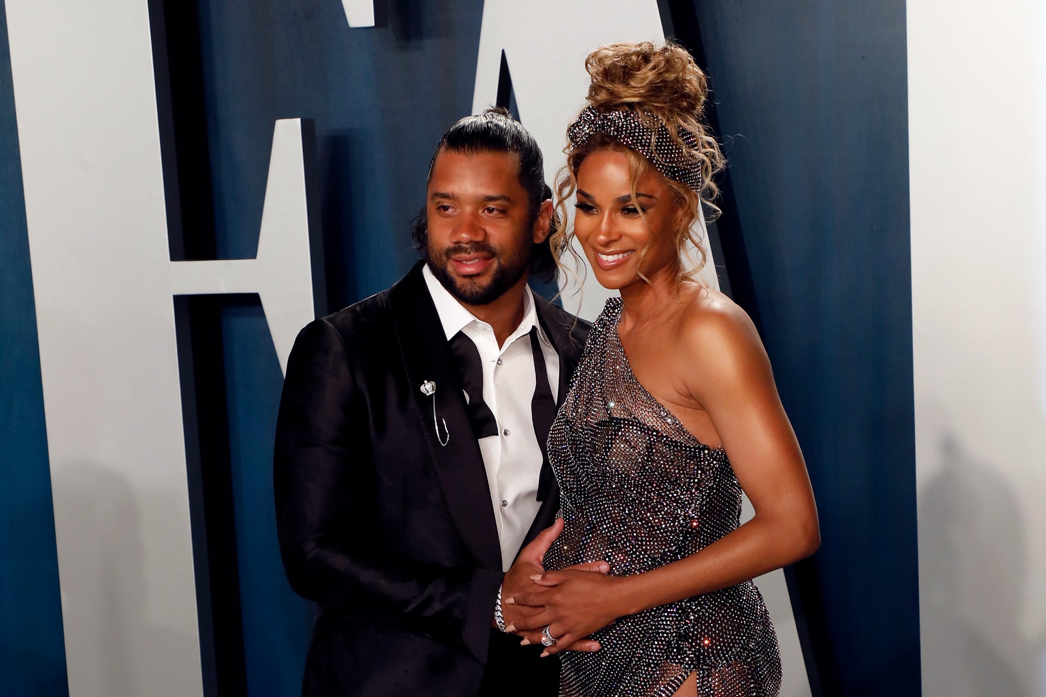 BEVERLY HILLS, CALIFORNIA - FEBRUARY 09: Russell Wilson and Ciara attend the Vanity Fair Oscar Party at Wallis Annenberg Centre for the Performing Arts on February 09, 2020 in Beverly Hills, California. (Photo by Taylor Hill/FilmMagic,)