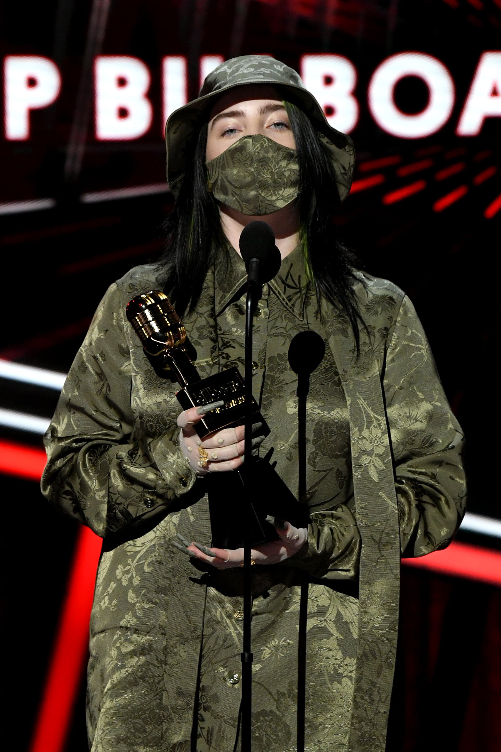 Big Four Winner Billie Eilish Wears Neon Custom Gucci to 2020