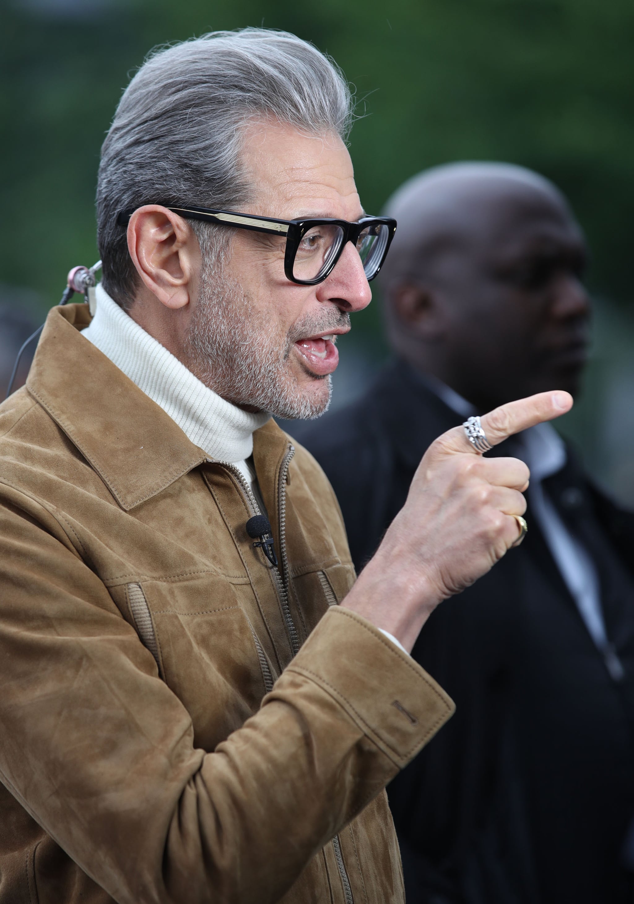 Celebrity Gossip News Jeff Goldblum Knows His Best Angles And You Deserve To See Them All Popsugar Middle East Celebrity And Entertainment Photo 7