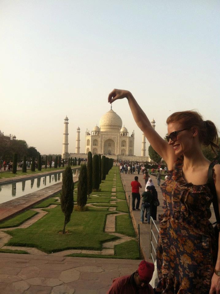 She Snaps Cute Touristy Photos
