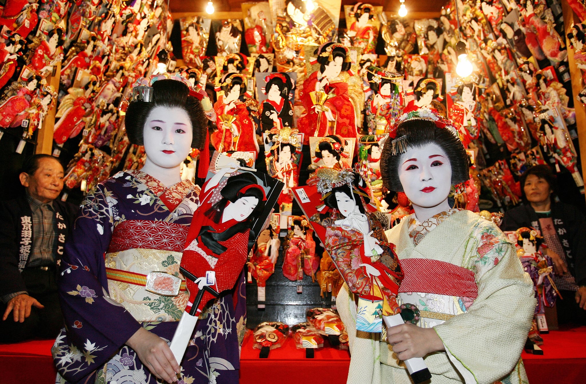 Modern Geishas in Japan Pretty Tradition or Outdated 
