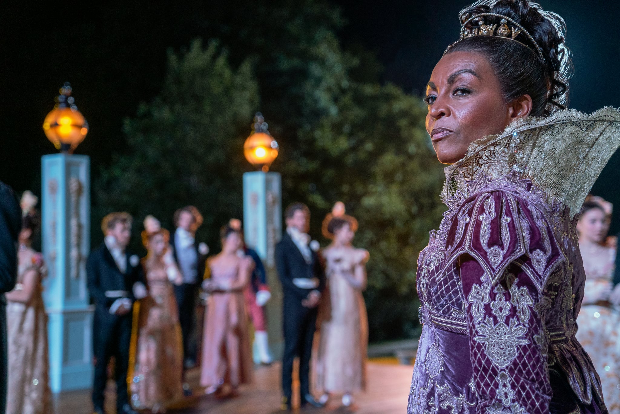 Watch The Bridgerton Trailer And Check Out Season 1 Photos Popsugar Entertainment