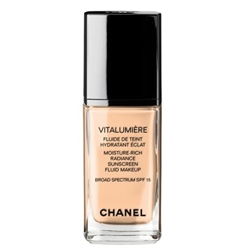 Chanel Vitalumière Foundation