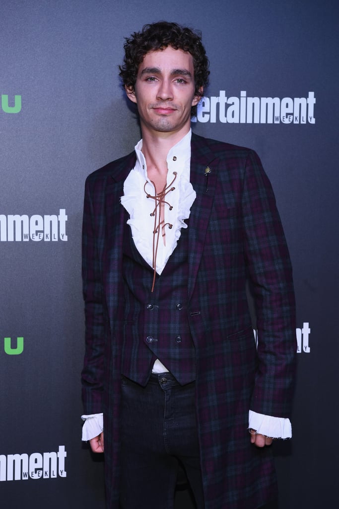 See The Umbrella Academy's Robert Sheehan's Hottest Photos