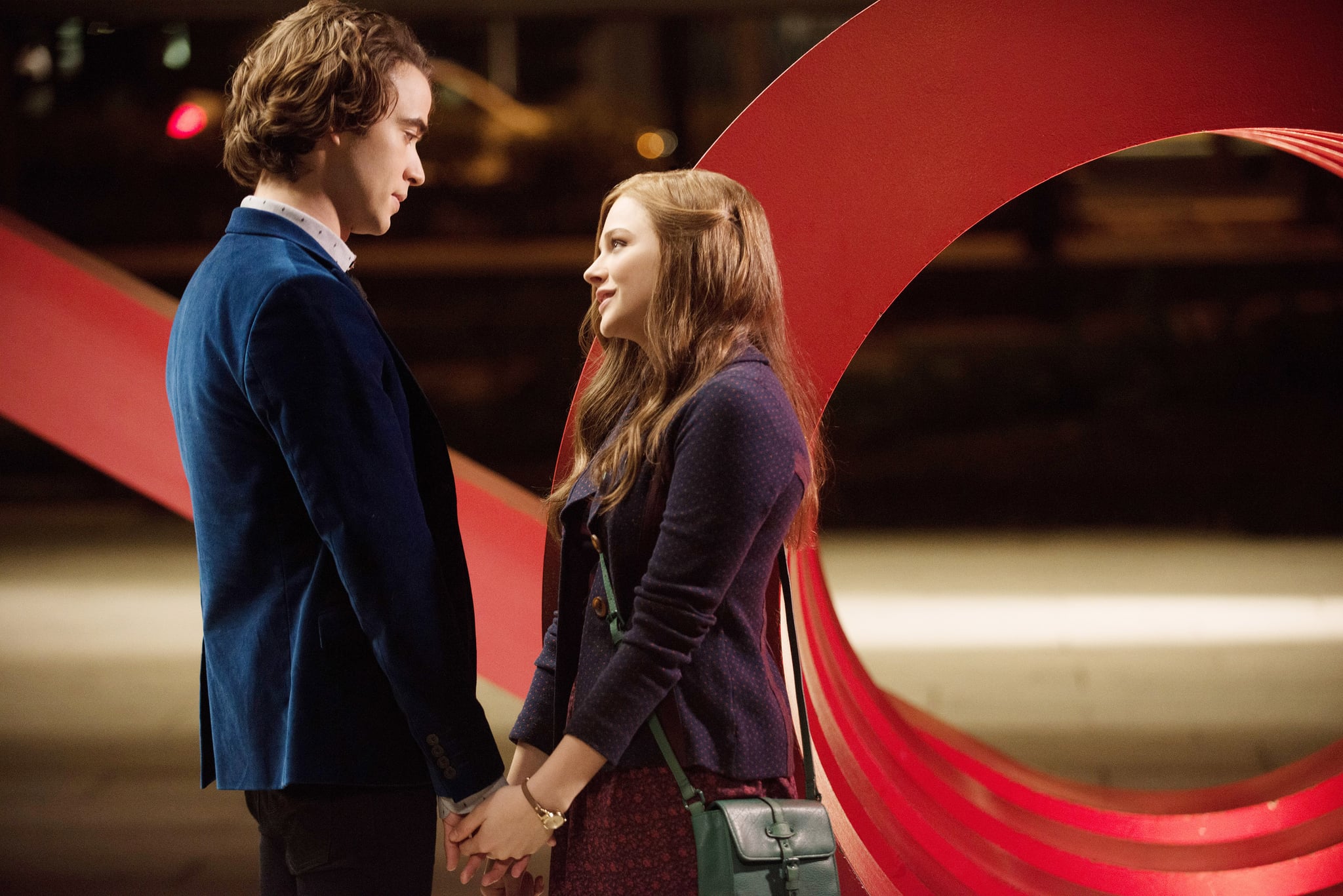 If I Stay If The Plot Of Five Feet Apart Sounds Familiar You Ve Probably Seen 1 Of These Similar Movies Popsugar Entertainment Photo 4 Mia hall, a talented young cellist, thought the most difficult decision she would ever have to make would be whether to pursue her musical dreams at prestigious juilliard or follow her heart to be with the love of her life, adam, a rock singer/guitarist. popsugar