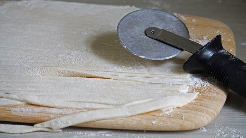 apple pie cookies: preparing the lattice