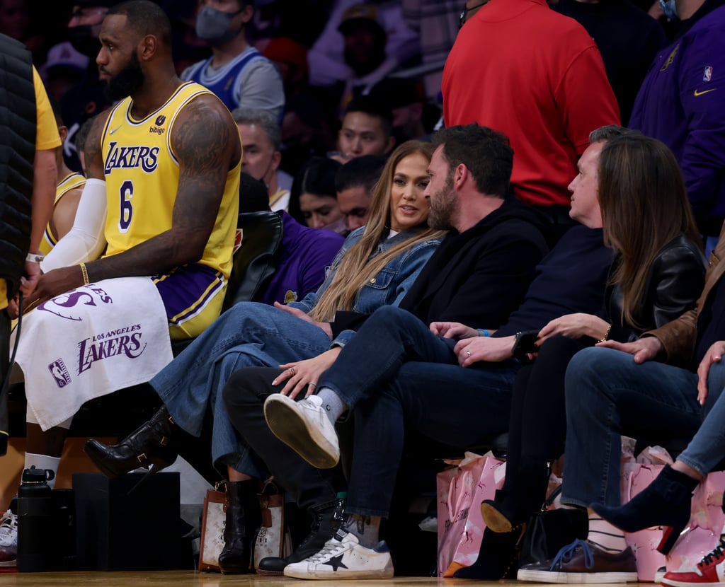 Jennifer Lopez, Ben Affleck Enjoy Date Night at Lakers Game