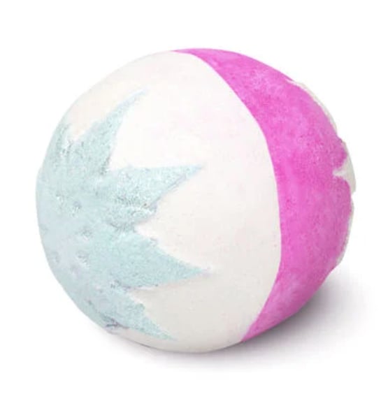 Lush Holiday 2022: Snow Fairy Bath Bomb