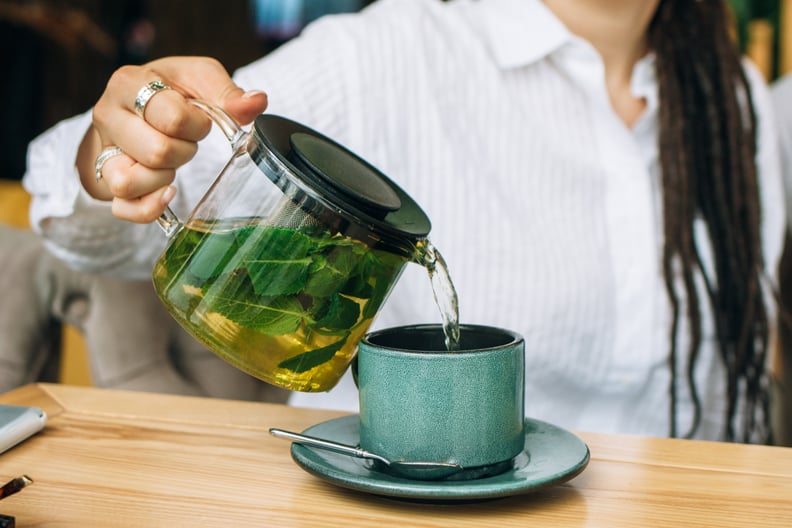 如何减轻头发自然用菊花茶吗