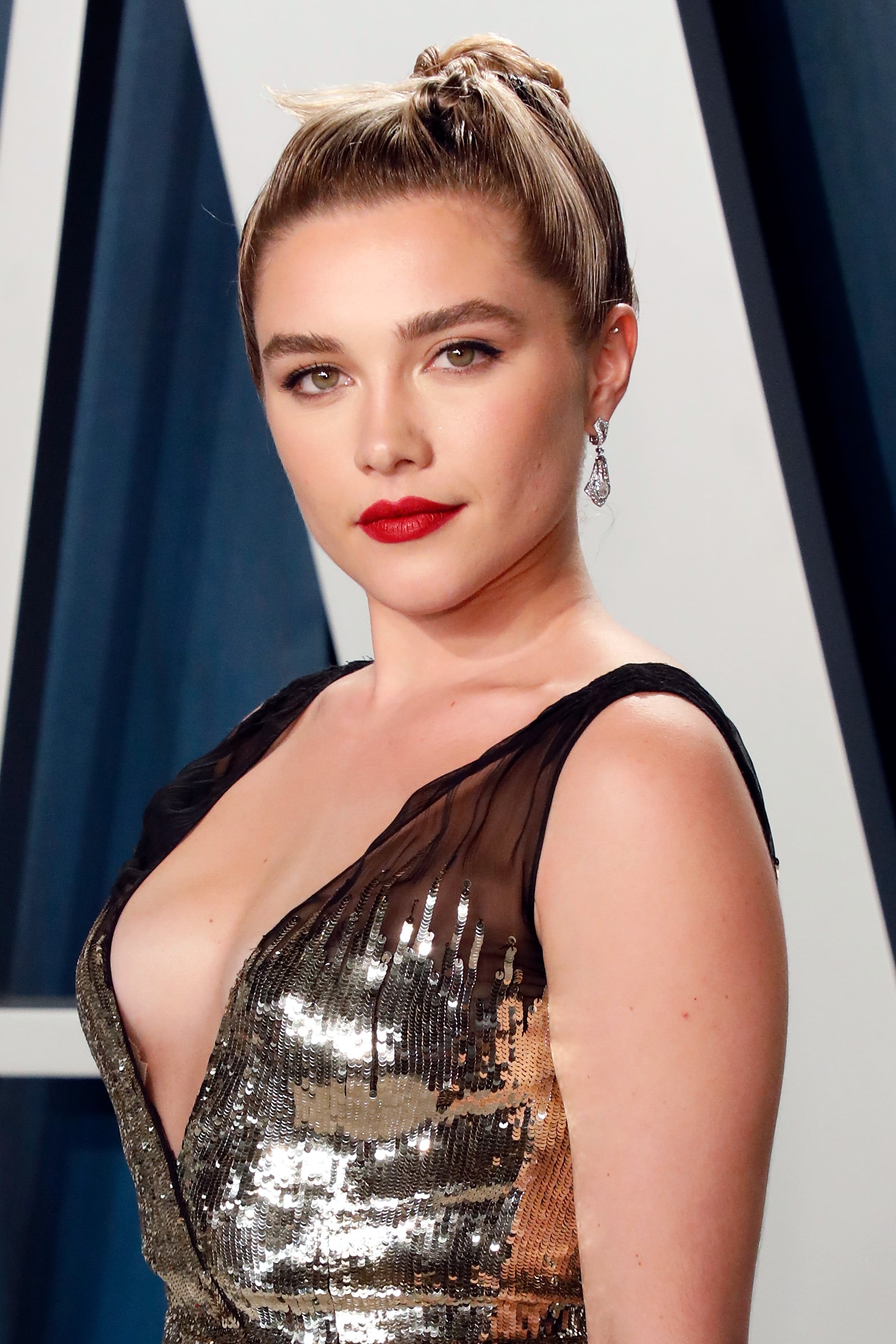 Florence Pugh's Gold Dress at the Oscars Afterparty 2020