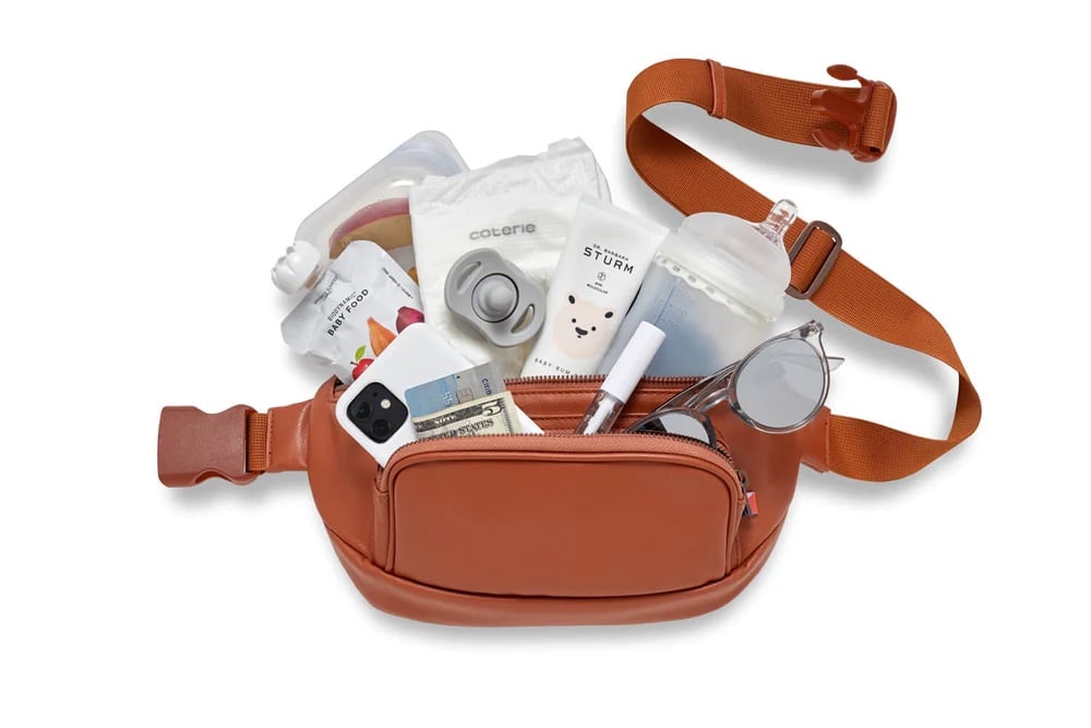 Best Fanny Pack For Traveling With a Toddler