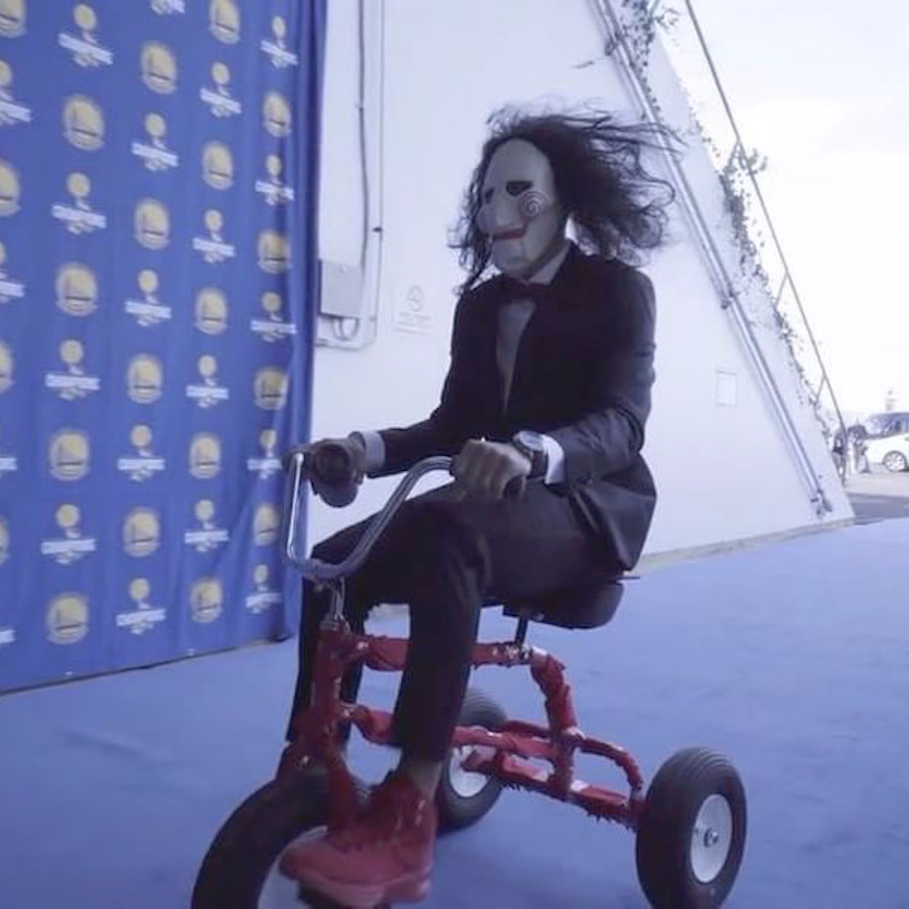 Steph Curry Dresses As Jigsaw For Halloween & Rides Tricycle In