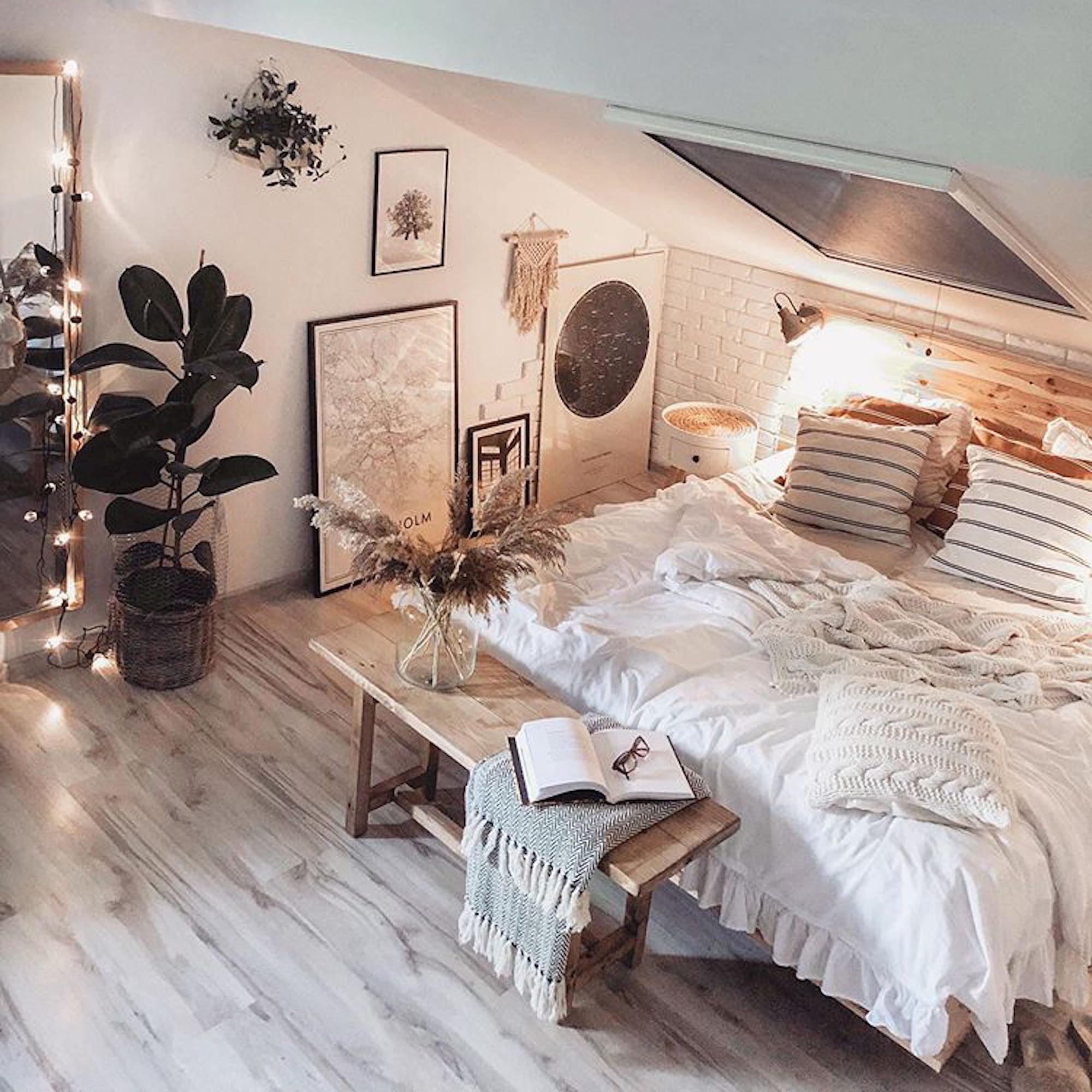 25 Best Attic Bedroom Ideas