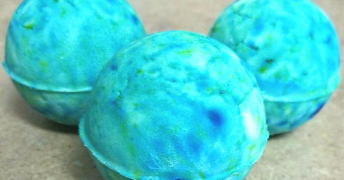 VapoRub Shower Bombs POPSUGAR Latina