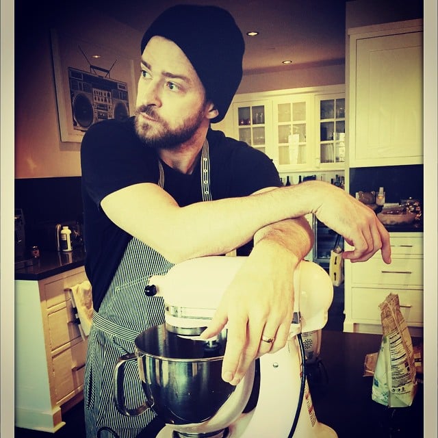 Justin Timberlake donned an apron for a baking session.