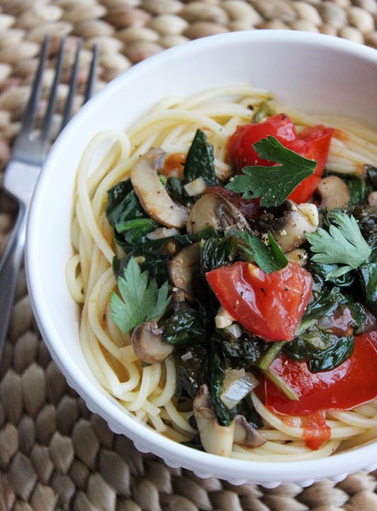 Spaghetti With Spinach in a White Wine Garlic Sauce