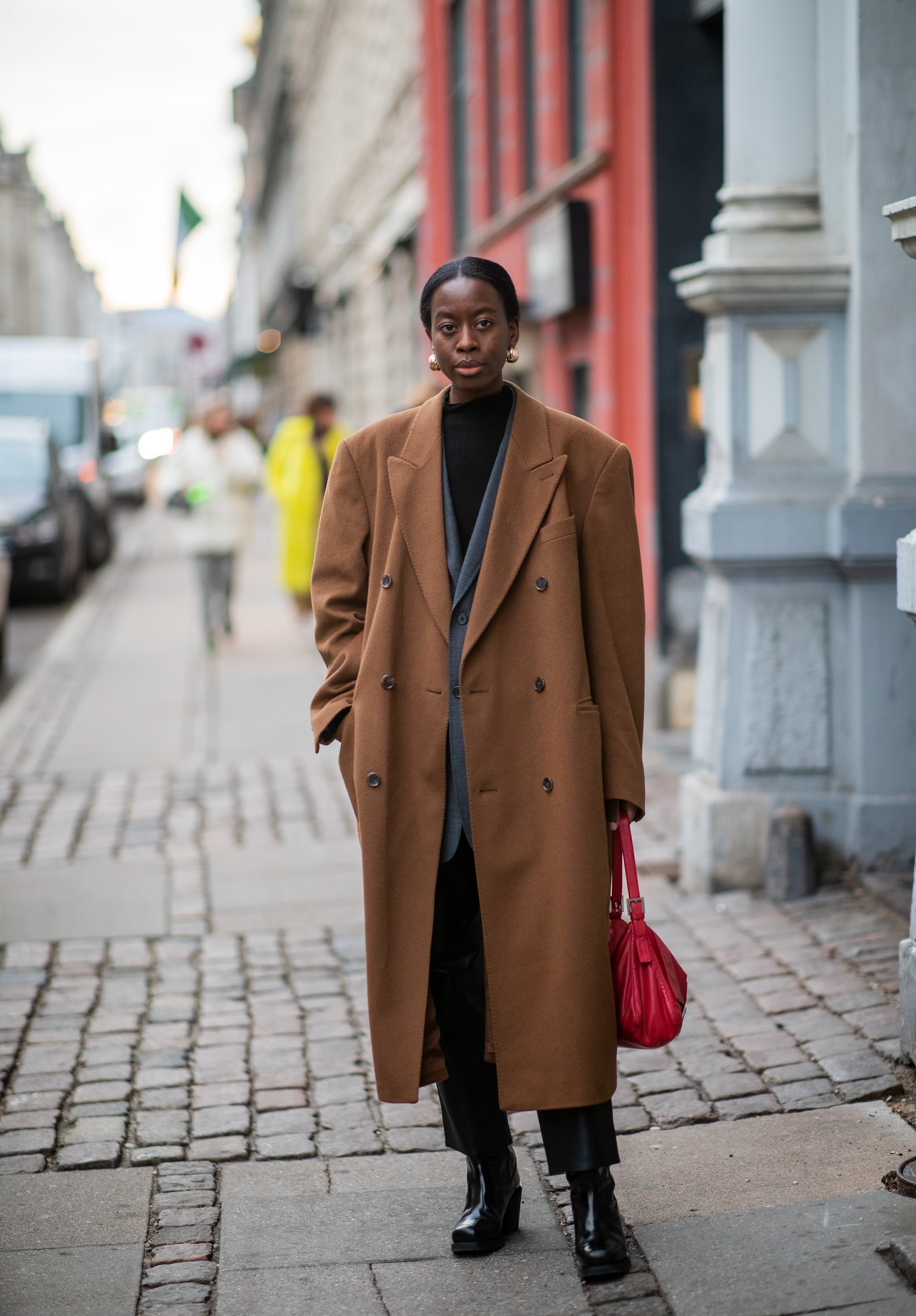 Opt For a '80s-Inspired Coat  60+ Outfits That'll Make You the