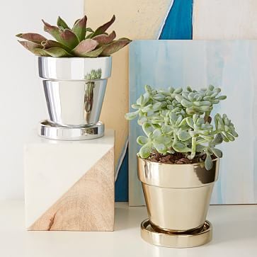 Metallic planter