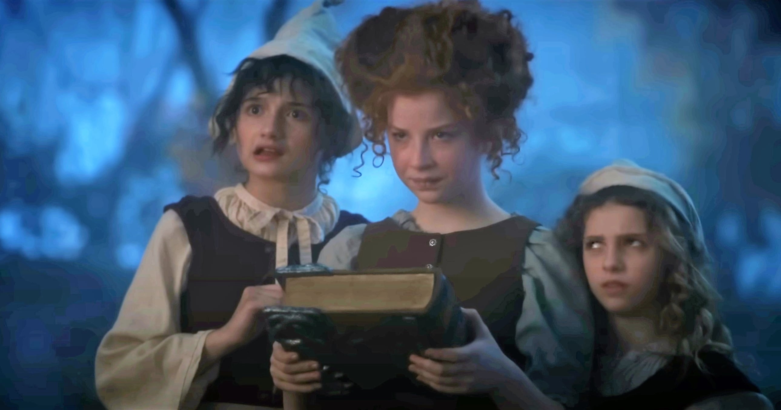 Hocus Pocus 2 Who Play the Young Sanderson Sisters? POPSUGAR