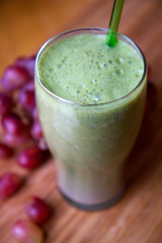 Spinach, Grape, and Strawberry Smoothie