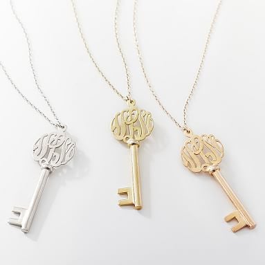 monogramed necklace