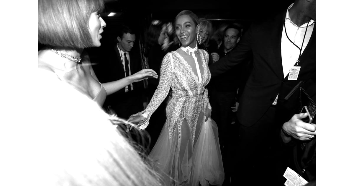 Taylor Swift and Beyonce Backstage at the Grammys 2016 | POPSUGAR ...