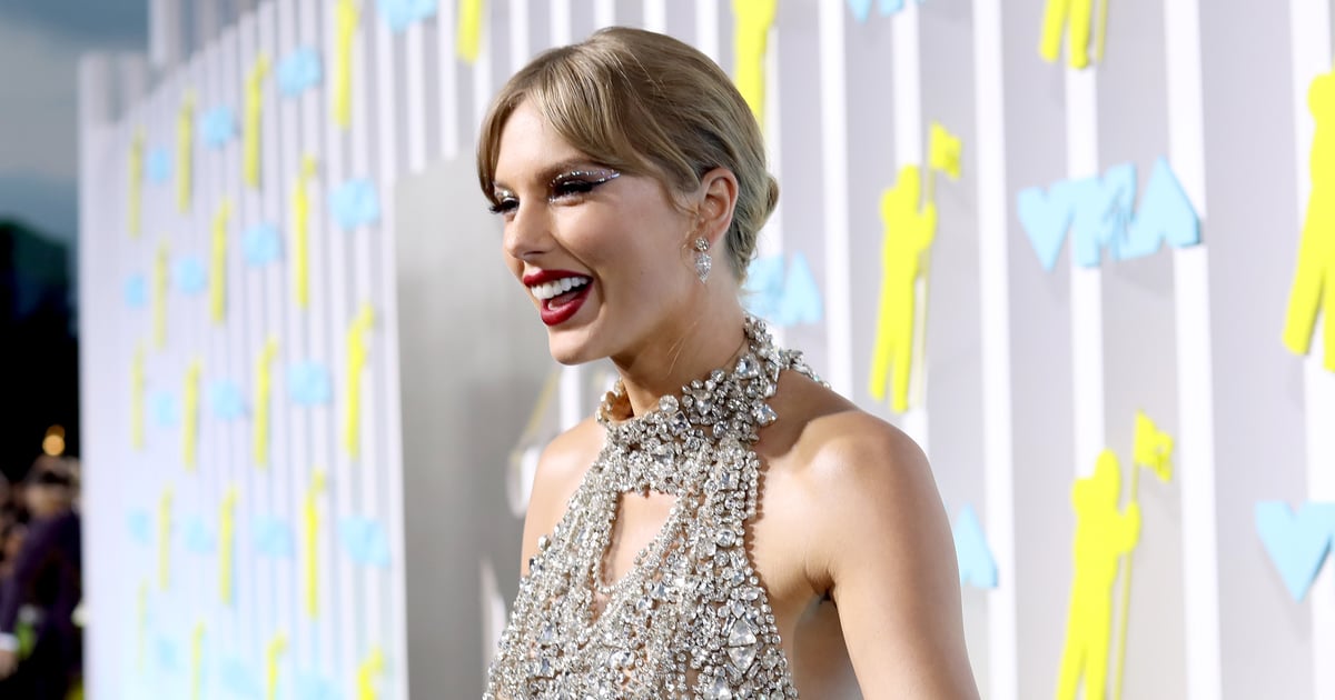 Taylor Swift Announces Midnights Album