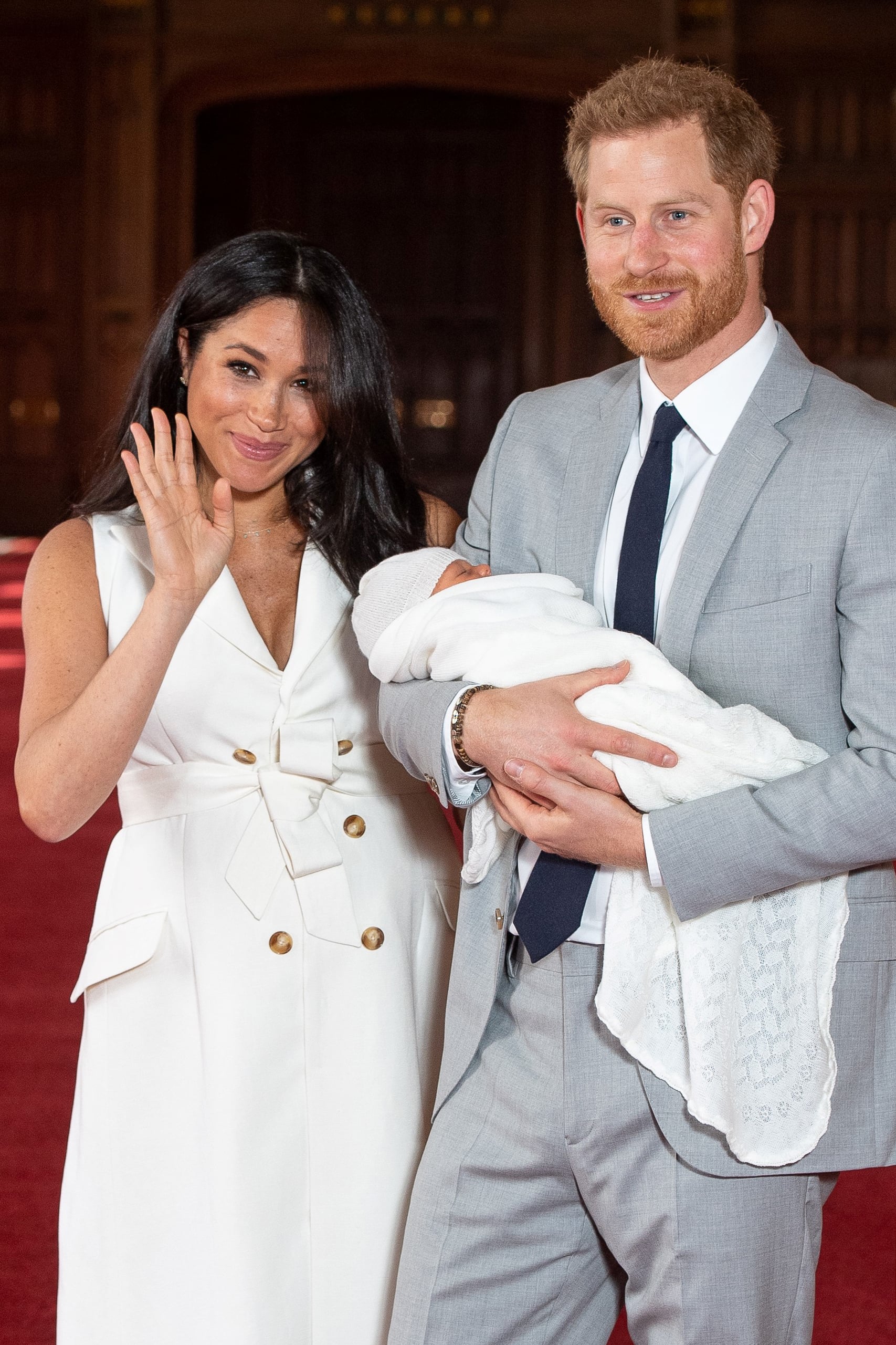 Meghan markle white trench shop dress