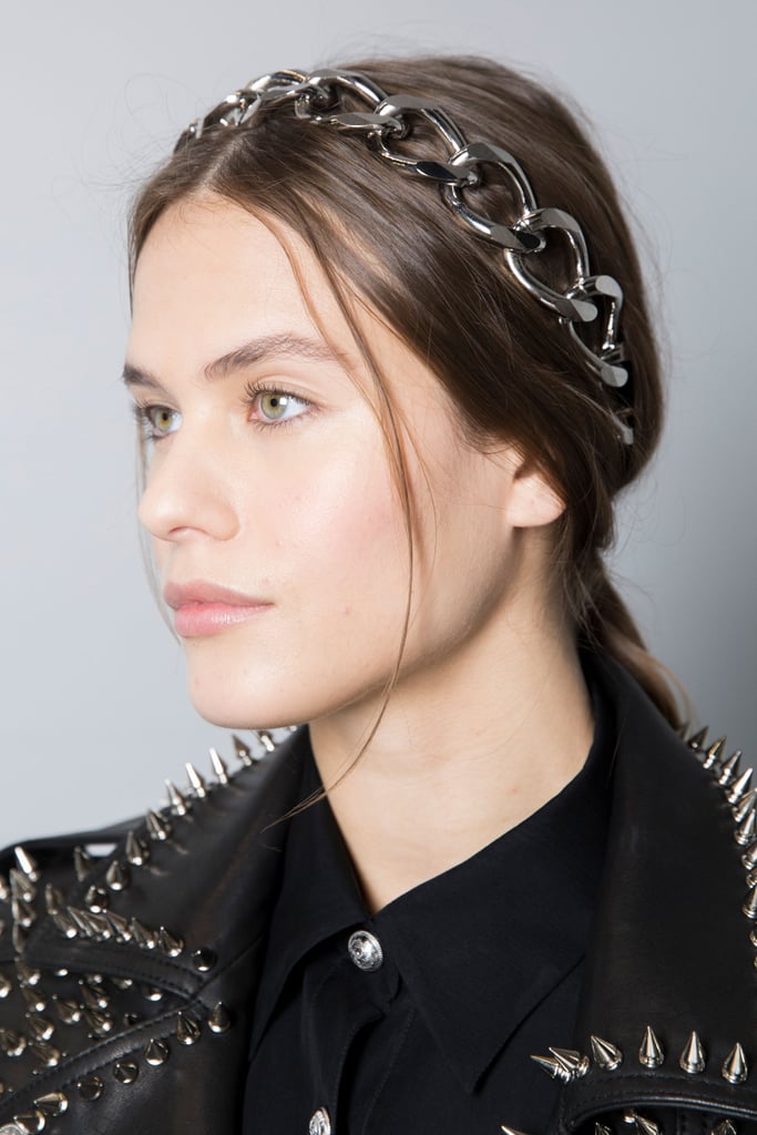 Autumn Hair Accessory Trend: Statement Headbands