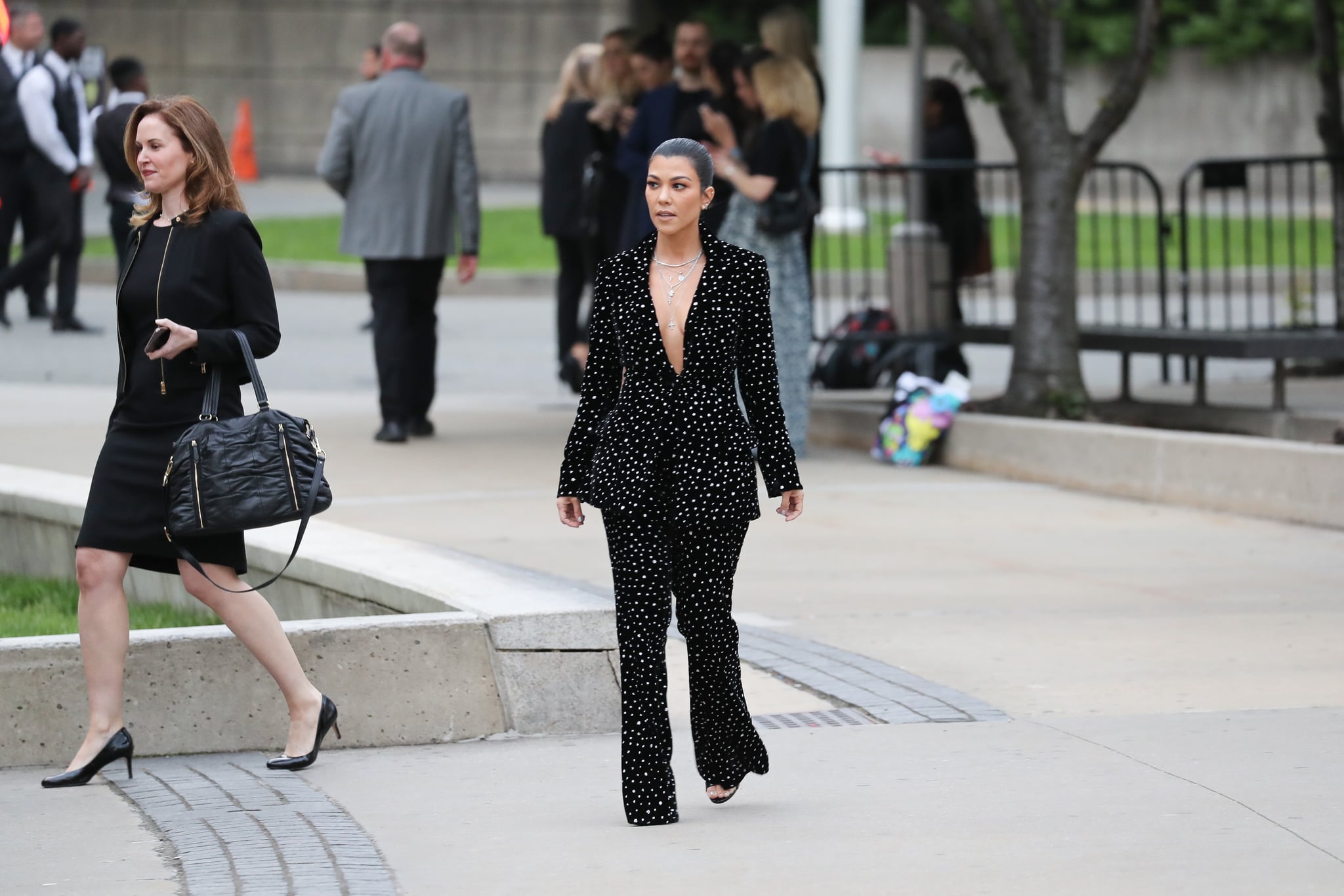 Kim Kardashian Vs. Kourtney's Bra With Blazer Look Pics — See