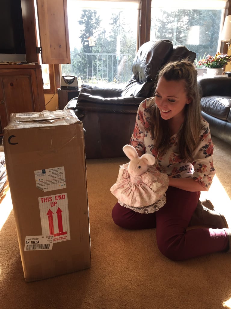 Couple Takes a Box of Embryos on an Adventure