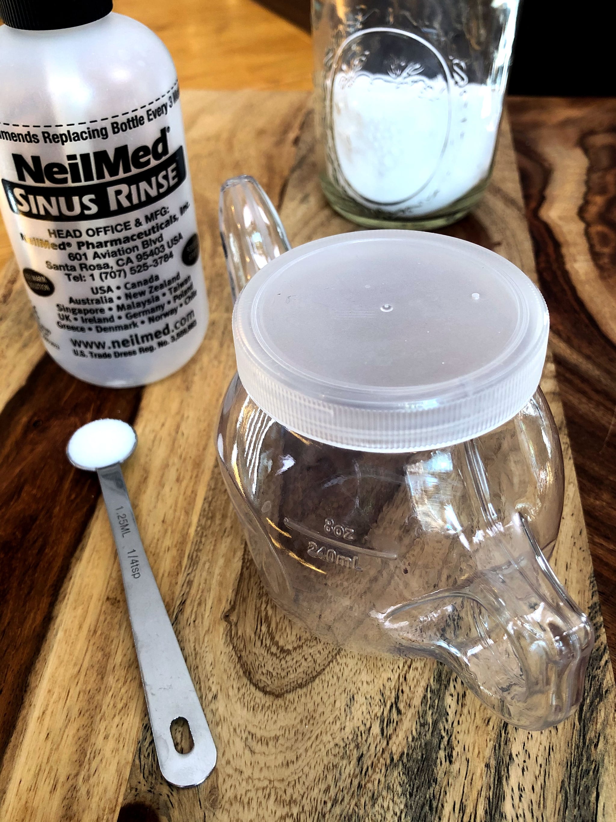 How to use a neti pot to flush your sinuses in 3 steps