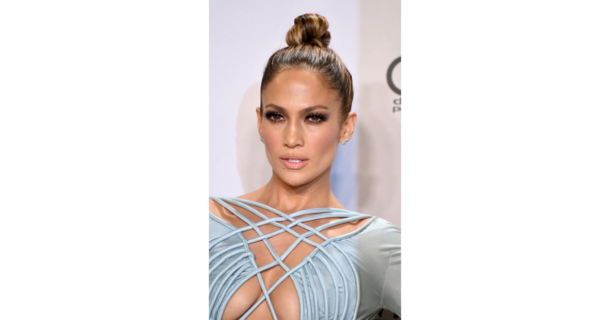 A Closer Look Jennifer Lopezs Amas Hair And Makeup 2015 Popsugar Beauty Photo 16 