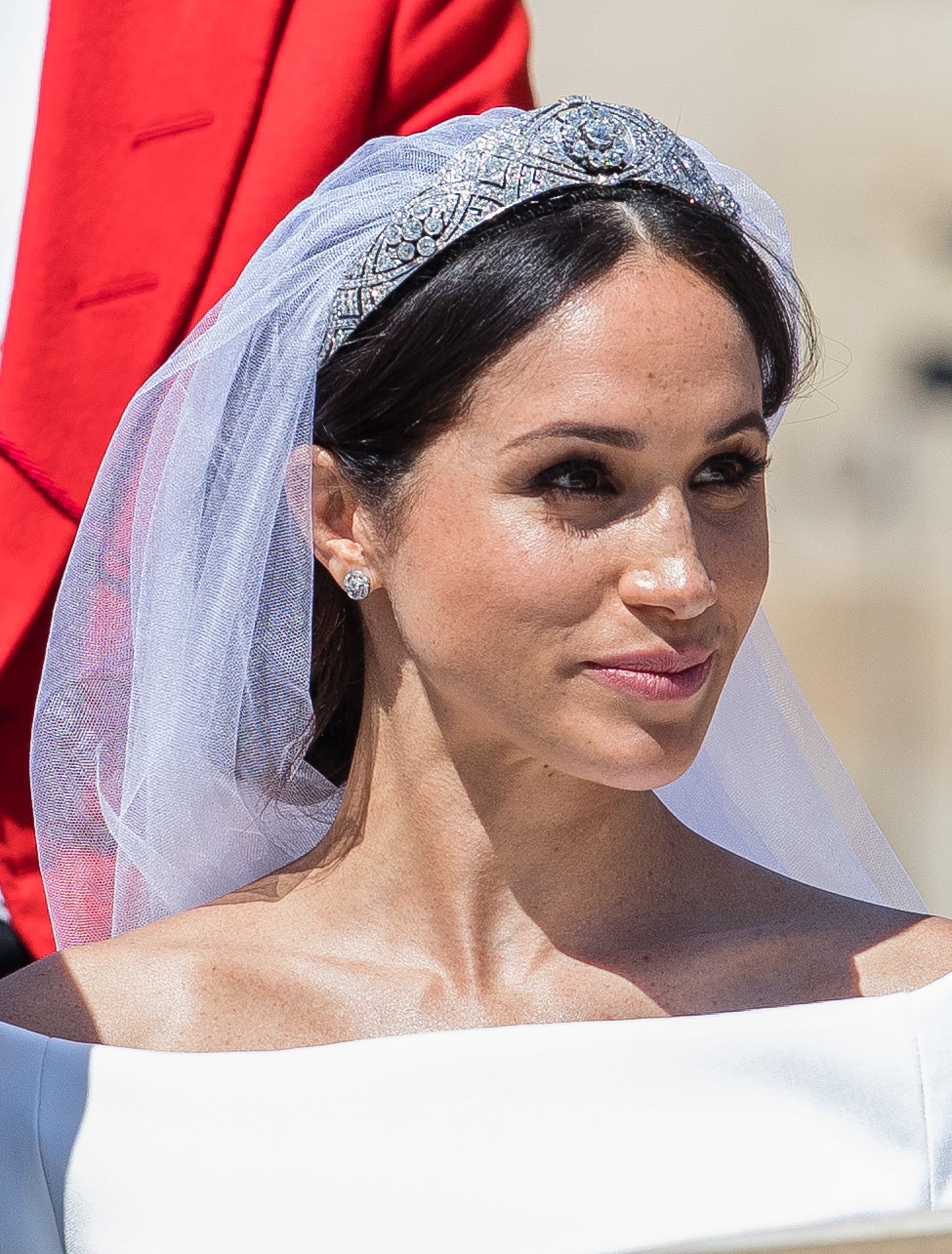 Meghan Markle S Royal Wedding Messy Bun 2018 Popsugar Beauty
