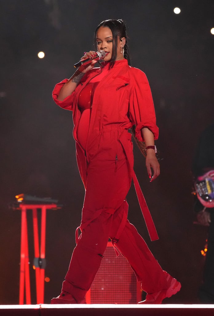 18 Best Pregnant Halloween Costumes