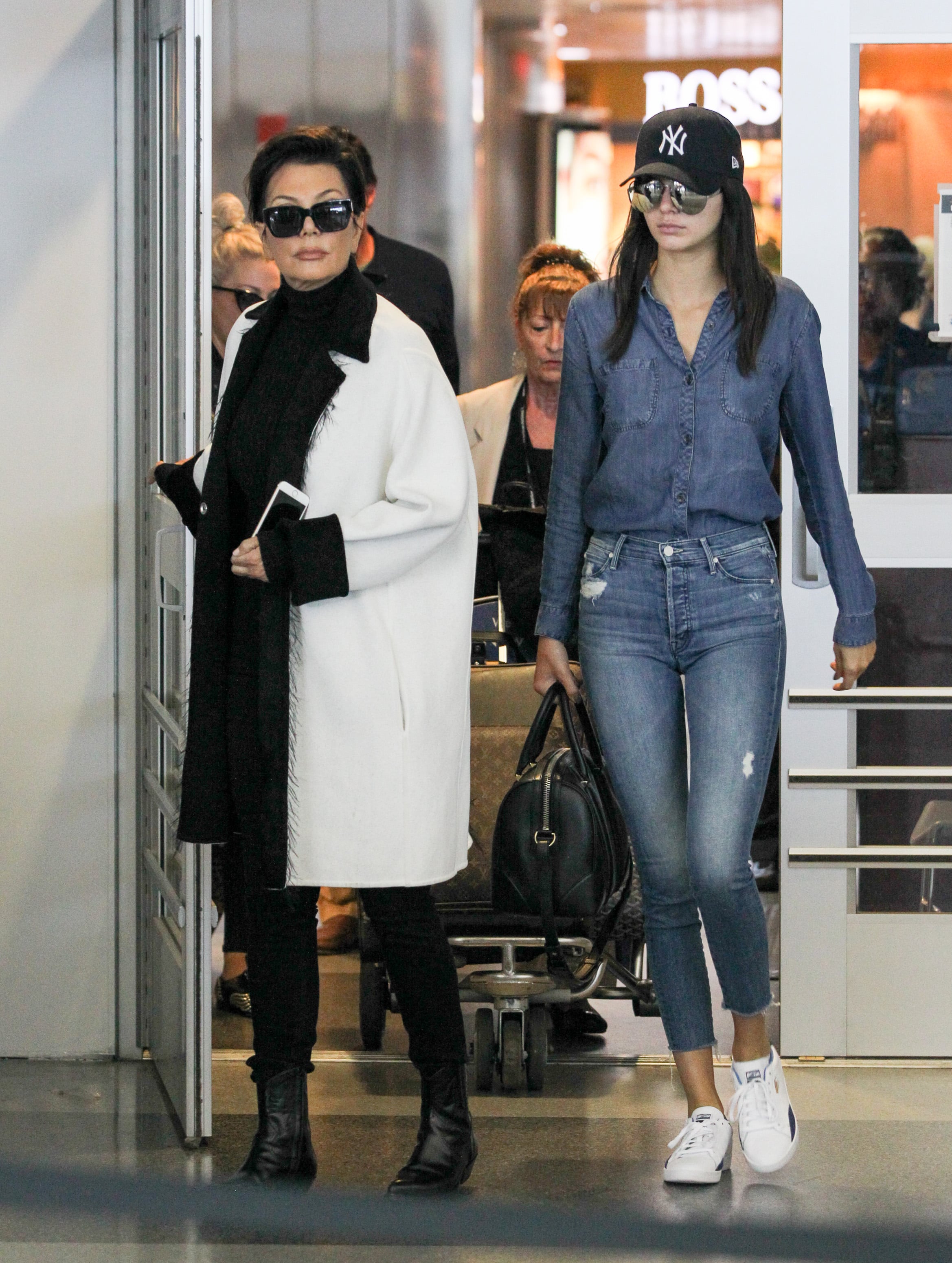 Kendall Jenner Black Baggy Sweatpants Airport Style Summer 2020