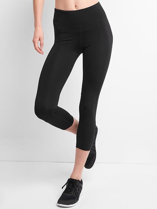 Gap GFast High Rise Capris in Sculpt 