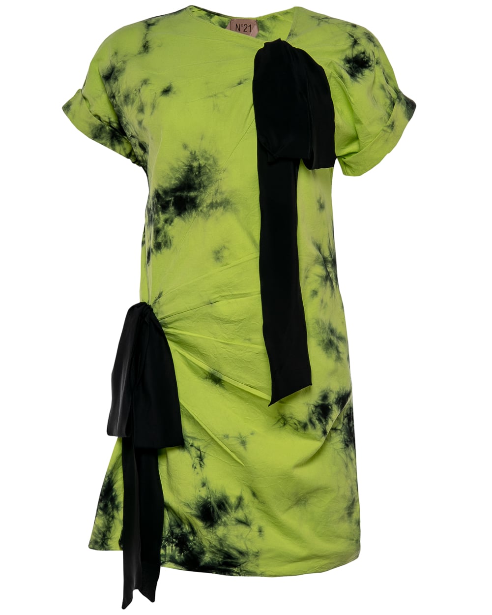 Stanley Korshak Green And Black Tie Dye Bow Dress Mandy Moore S Stunning Red Carpet Dress Comes With A Giant Bow
