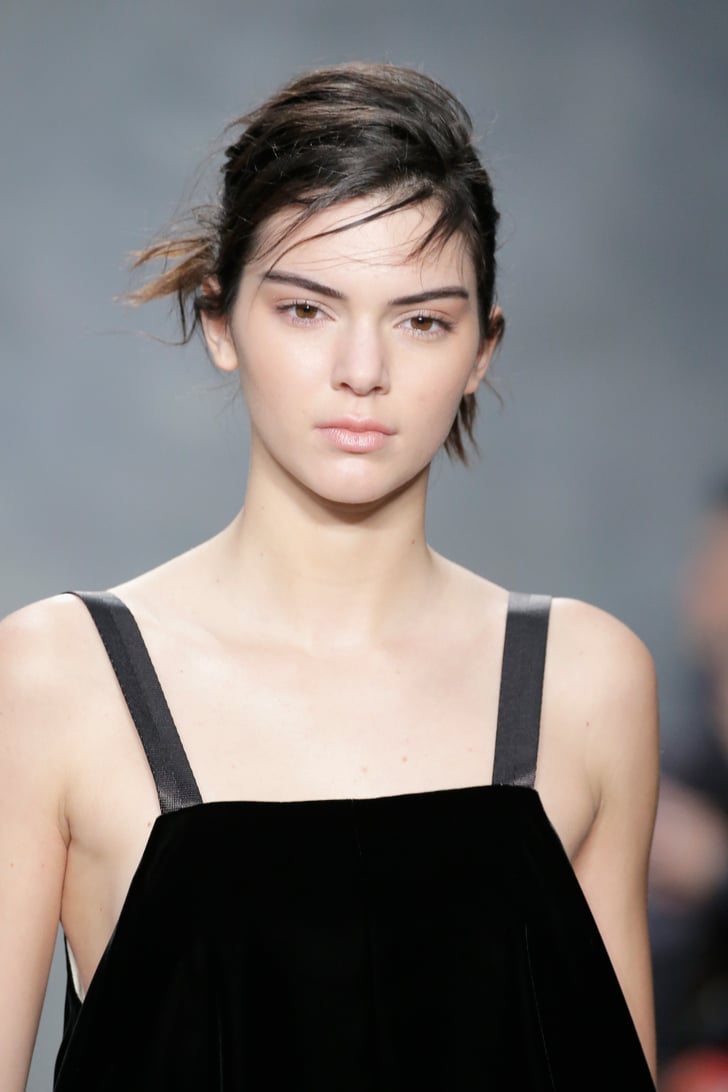 She doesn't need much makeup. | Kendall Jenner Beauty at Fashion Week ...