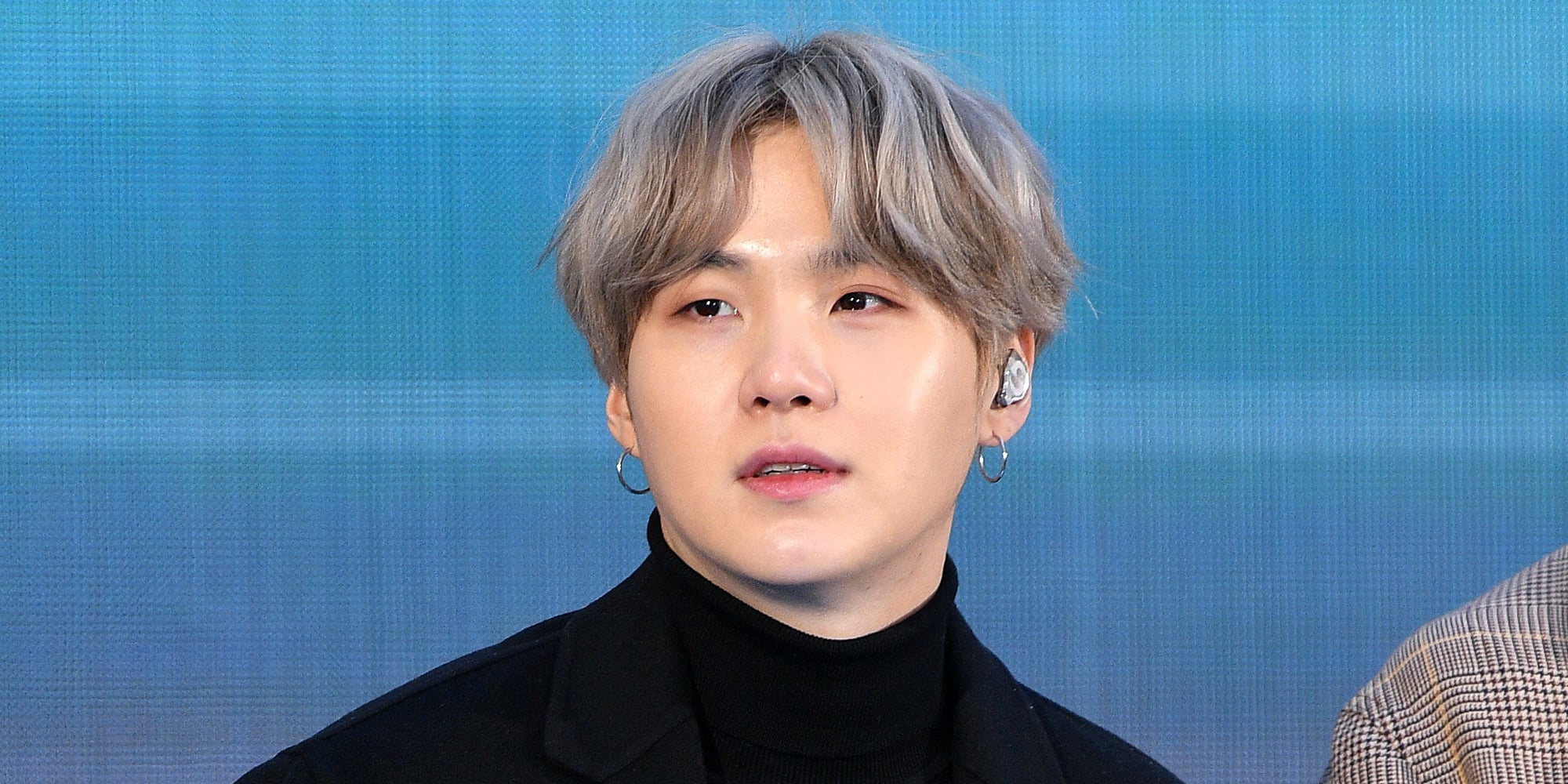 SUGA's New Hair Look! Flying to Japan!