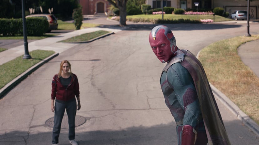 WANDAVISION, from left: Elizabeth Olsen, Paul Bettany, 'The Series Finale', (Season 1, ep. 109, aired March 5, 2021). photo: Disney+/Marvel Studios / Courtesy Everett Collection